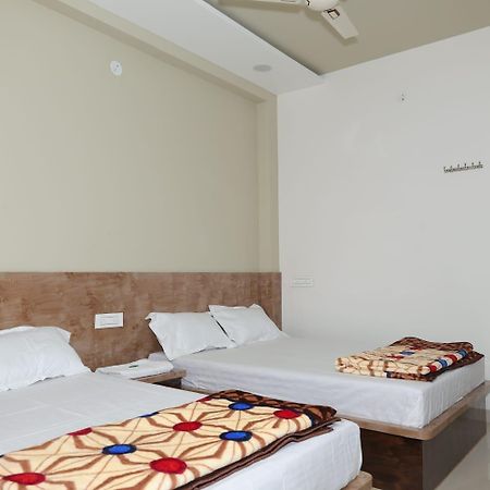 Hotel Shree Jyotirlinga Residency Ellora Esterno foto