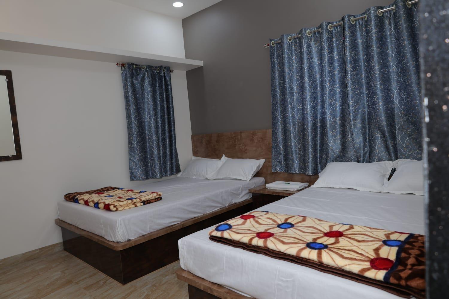 Hotel Shree Jyotirlinga Residency Ellora Esterno foto