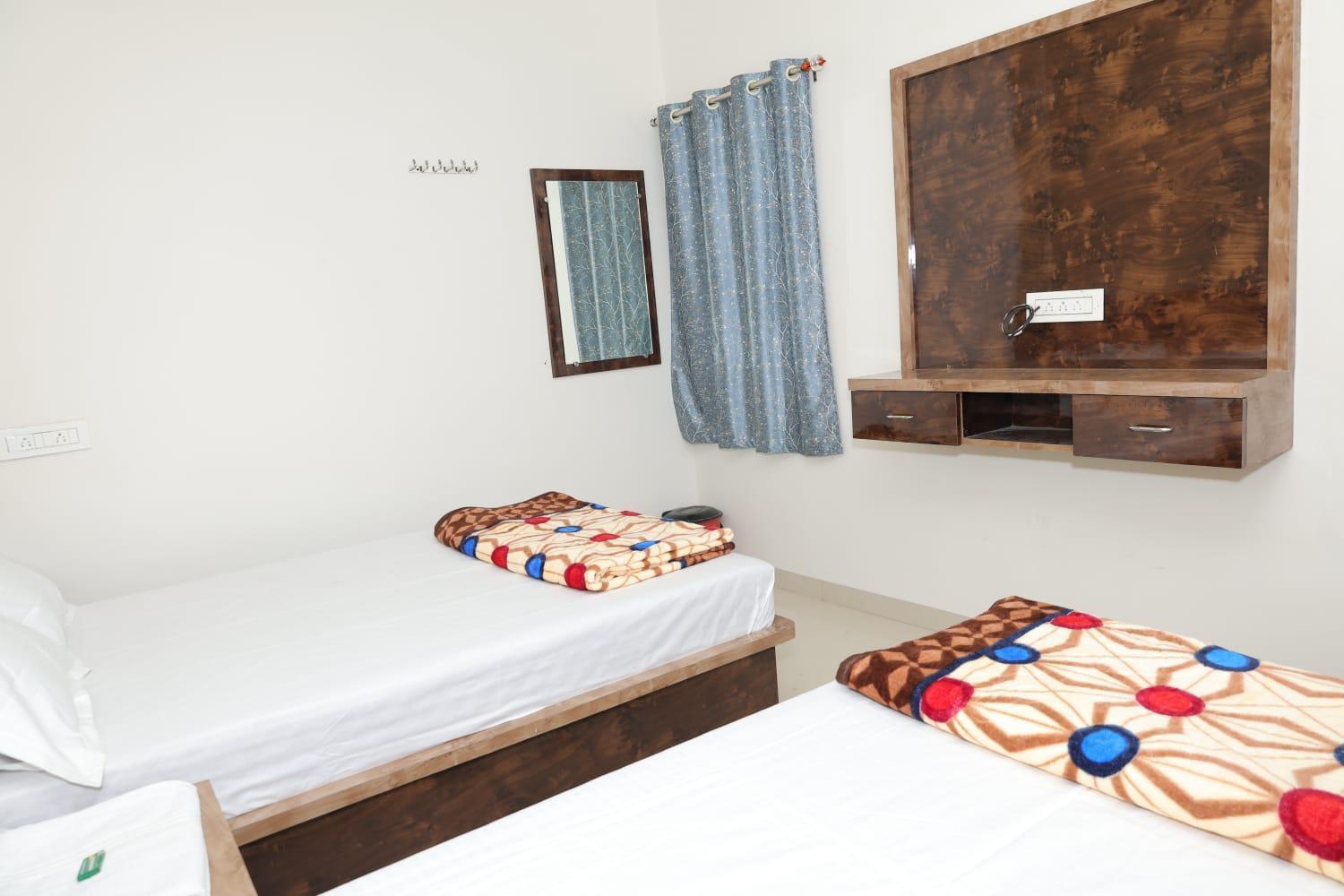 Hotel Shree Jyotirlinga Residency Ellora Esterno foto
