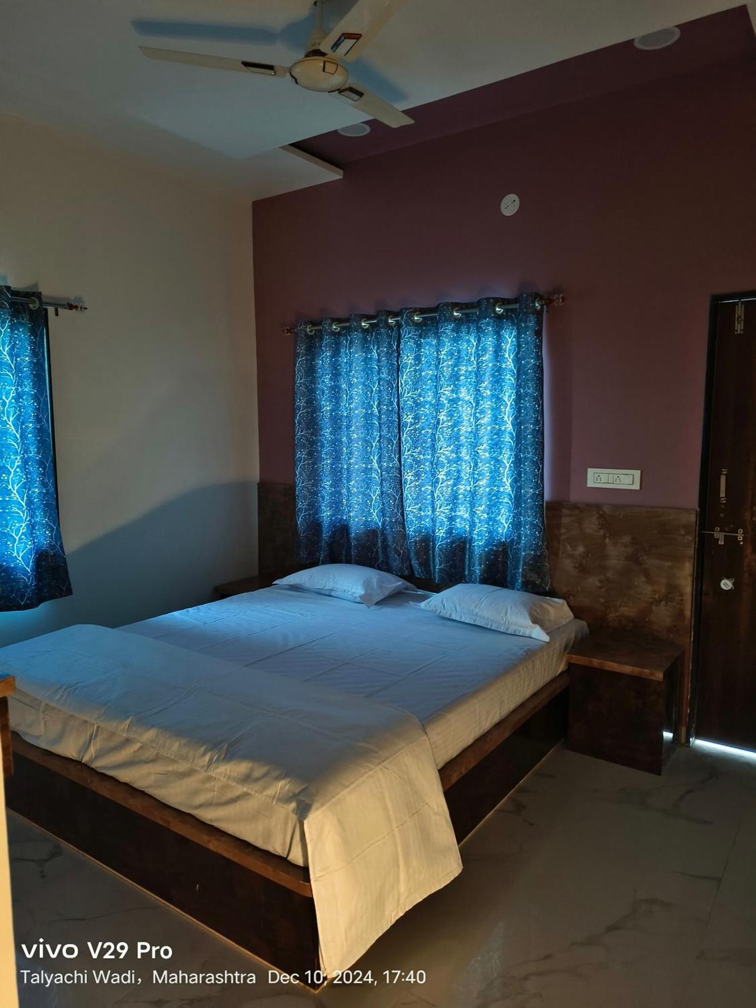 Hotel Shree Jyotirlinga Residency Ellora Esterno foto