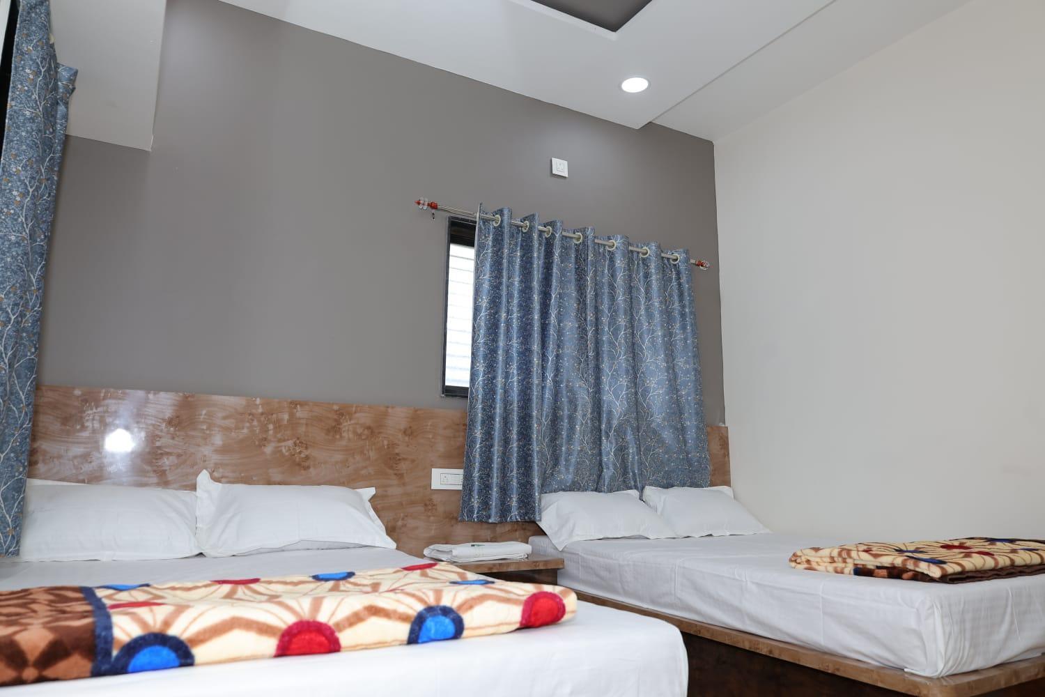 Hotel Shree Jyotirlinga Residency Ellora Esterno foto