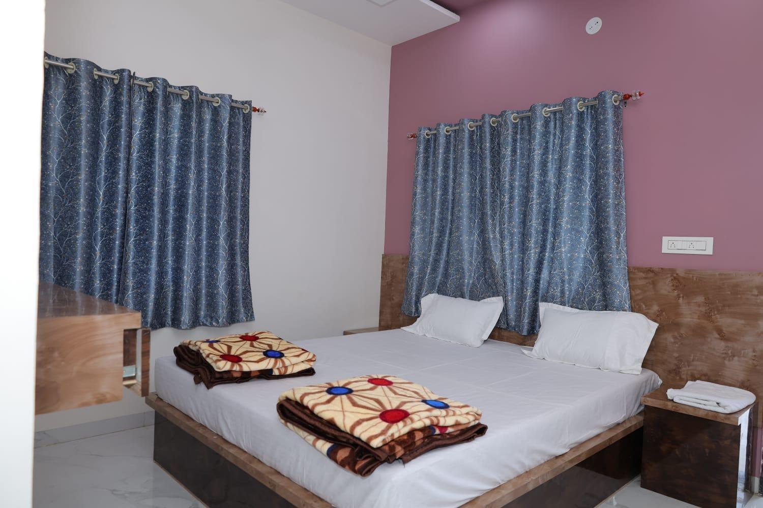 Hotel Shree Jyotirlinga Residency Ellora Esterno foto